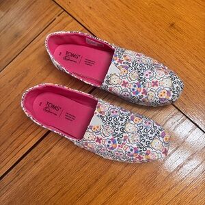 Toms Multicolor Sugar Skull day of the dead print size 8 good condition